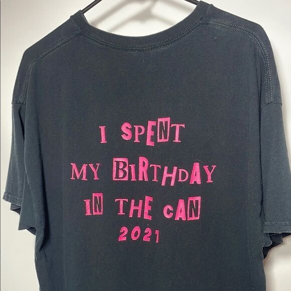 Gildan birthday beers can T-shirt - Picture 6 of 7